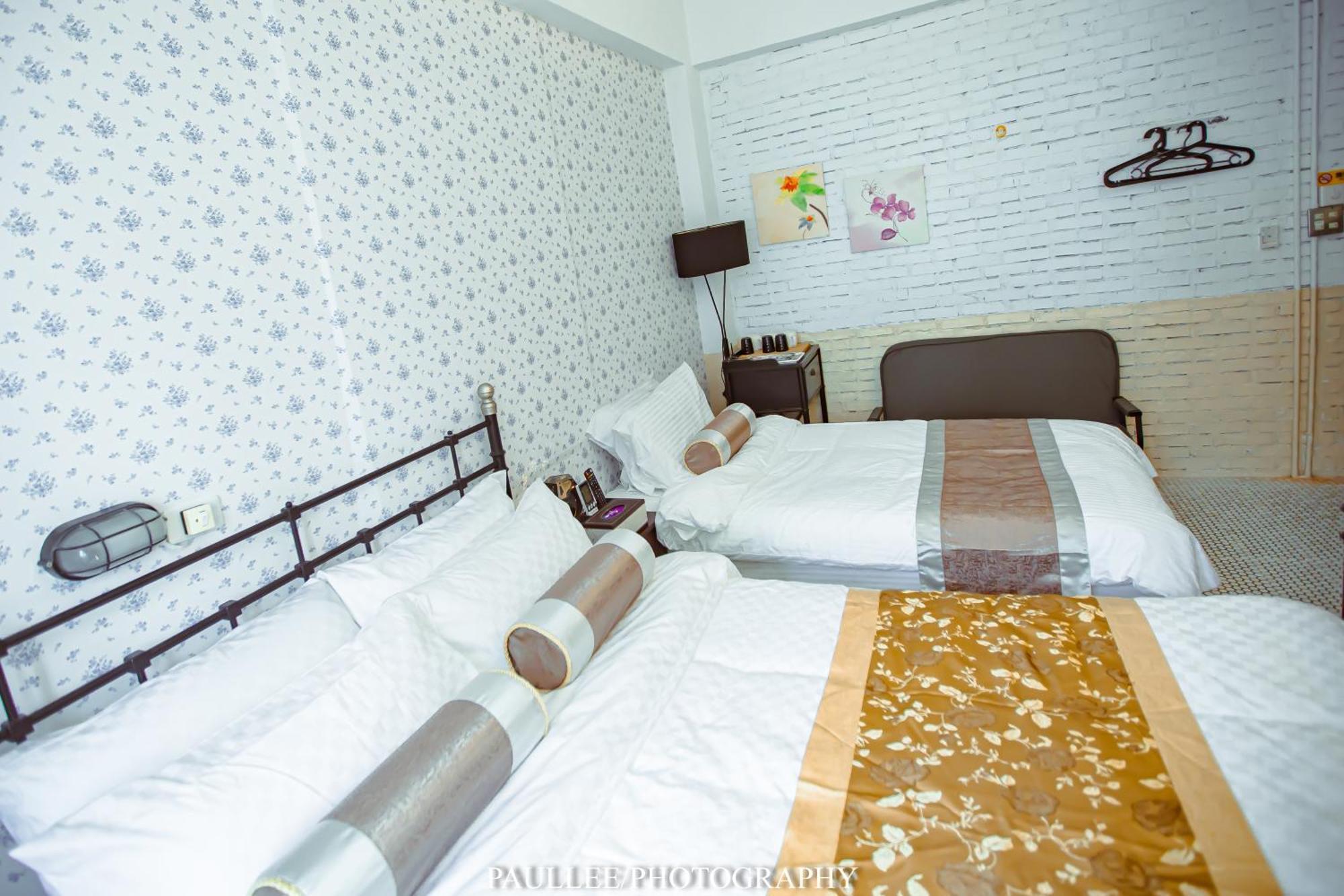 白狗公寓amo B&B市區金三角 東大門夜市 Kota Hualien Bagian luar foto