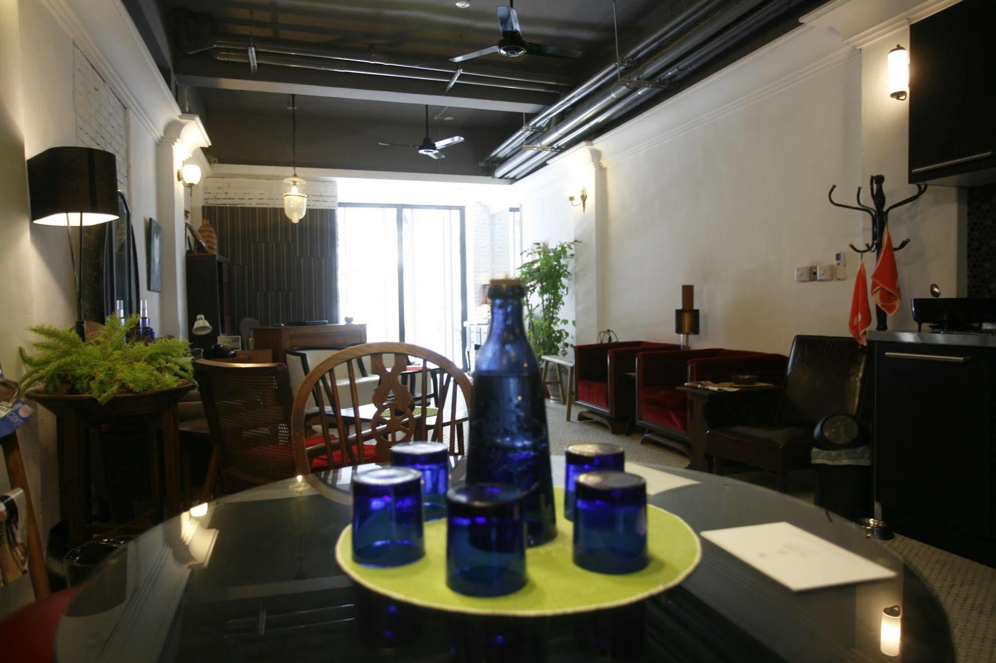 白狗公寓amo B&B市區金三角 東大門夜市 Kota Hualien Bagian luar foto