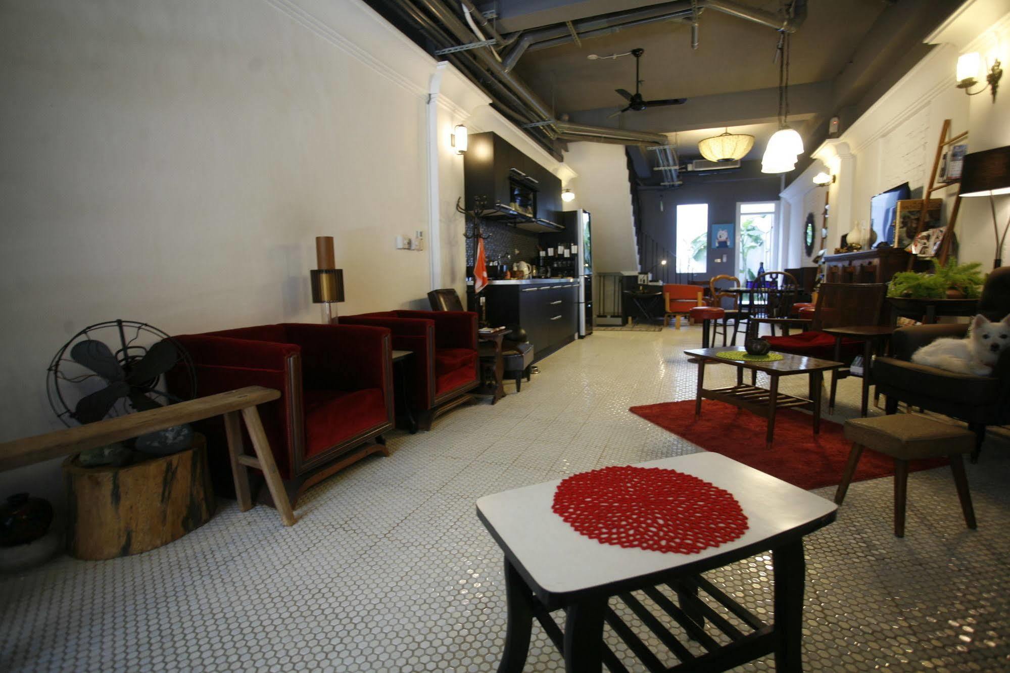 白狗公寓amo B&B市區金三角 東大門夜市 Kota Hualien Bagian luar foto